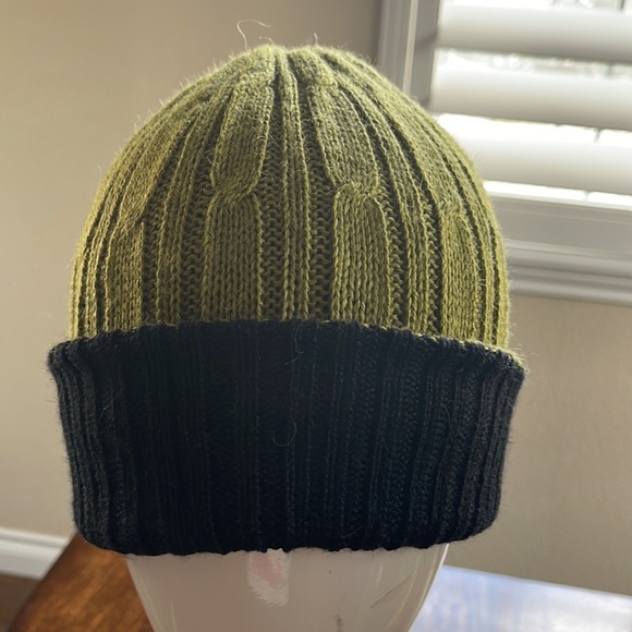 Peruvian alpaca reversible beanie cap - Picture 4 of 6
